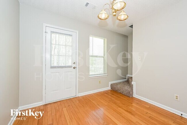Building Photo - 421 Tina Hely Court
