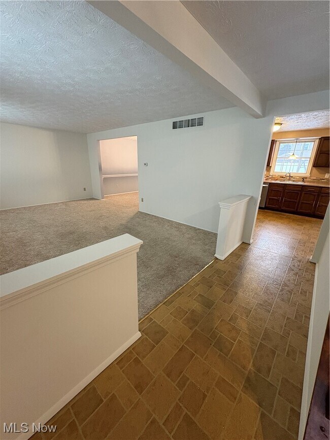 Foto del edificio - 6884 Slippery Rock Dr