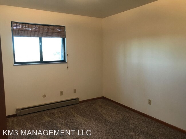 Building Photo - 1221 Leatherwood Dr