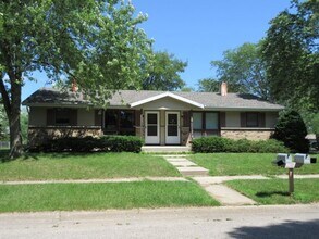 Building Photo - 2235-2237 Taylor Ct