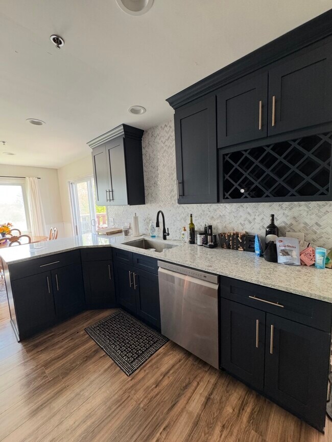 Foto del edificio - 906 Thornwood Dr