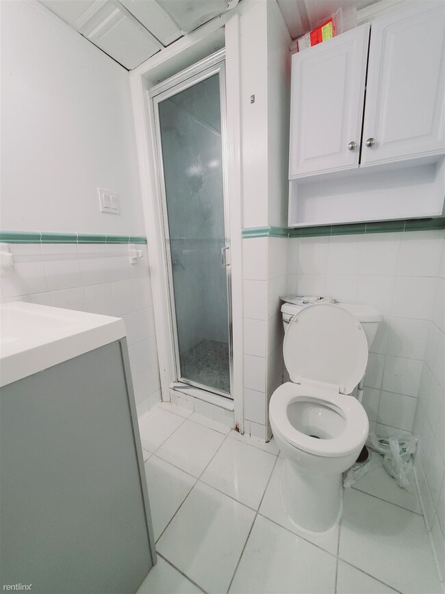 Building Photo - 1 br, 1 bath Condo - 100 Buckingham Dr Unit 1