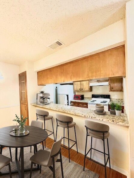 Photo - 10616 MELLOW MDWS Unit 40B Apartment