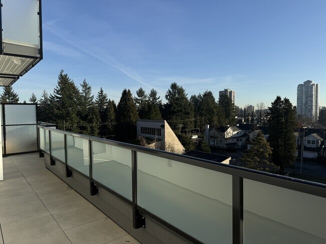 Building Photo - 14778-14106 106 Ave