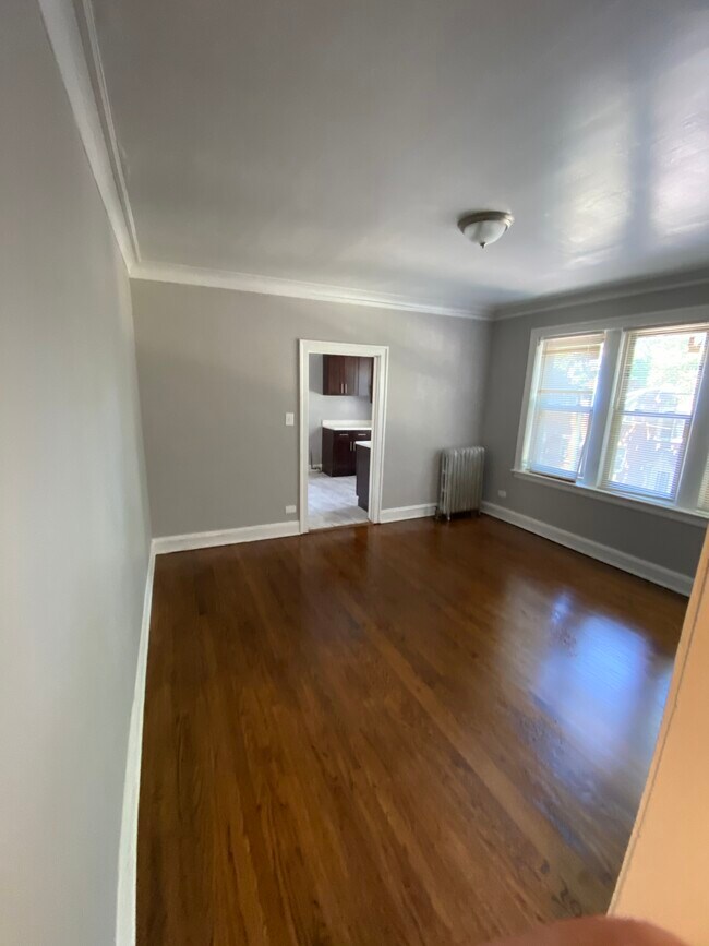 Building Photo - 7700 S Prairie Ave