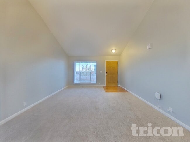 Building Photo - 12254 Pine Valley Cir