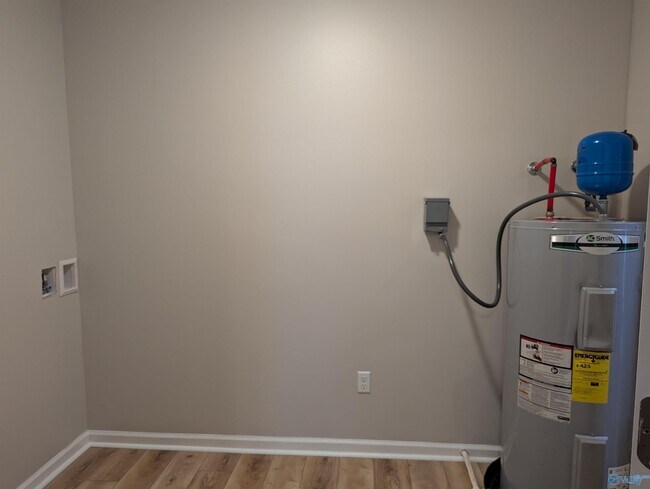 Foto del edificio - 3902 Thomas Rd SW
