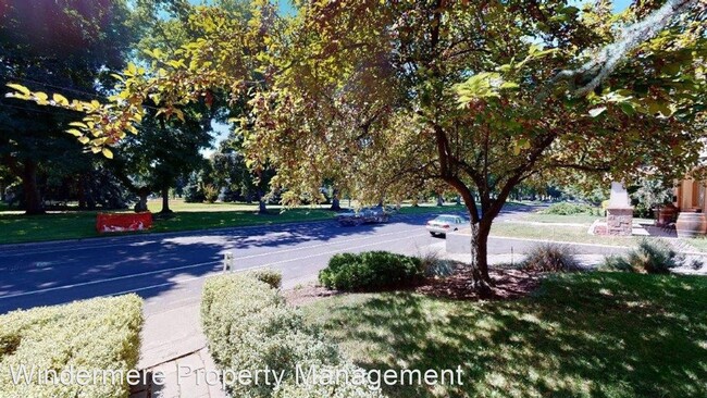 Building Photo - 4 br, 2 bath House - 1033 E Alder