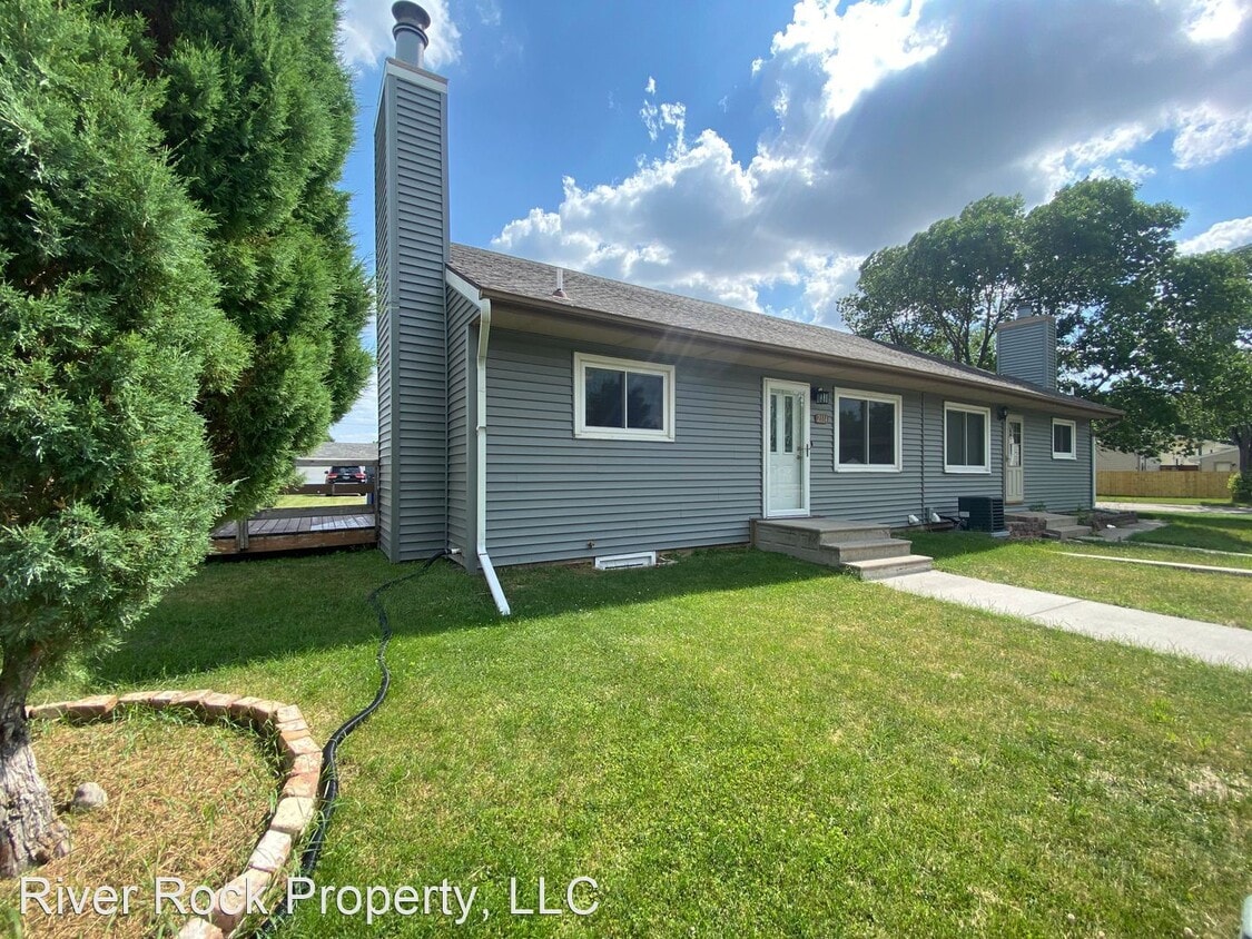 Primary Photo - 4 br, 2 bath House - 2114 31st Ave S