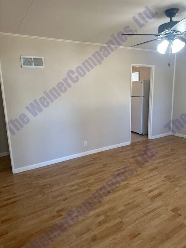 Foto del edificio - 2bd 1ba House Available for Sublease Octob...