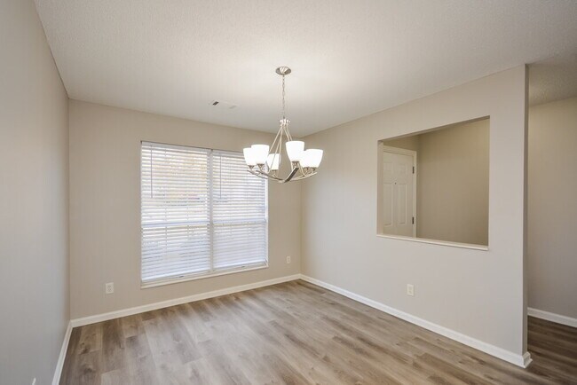 Foto del edificio - 4897 Truitt Ln