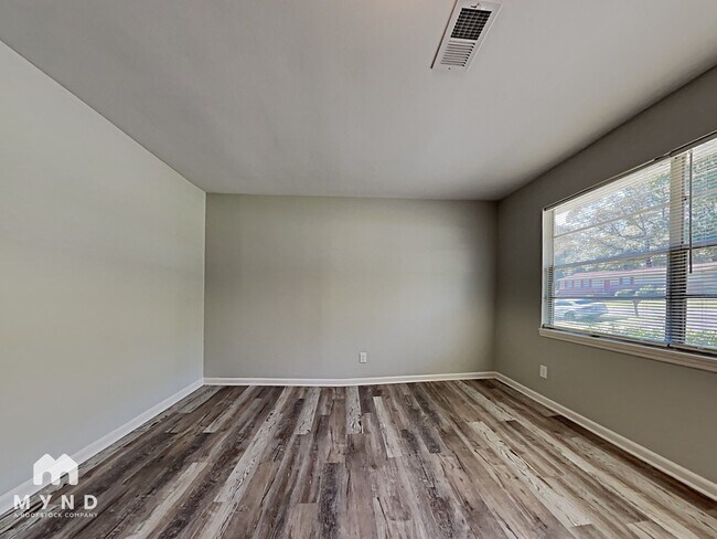 Foto del edificio - 921 27th Ave N