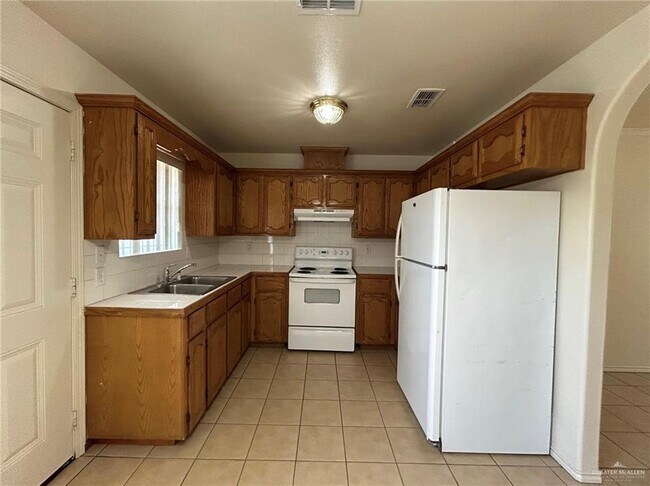 Foto del edificio - 27 E Quail St