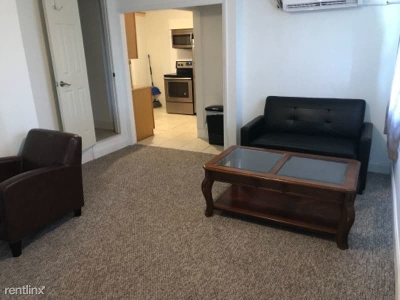 Building Photo - 721 E Seminole Ave