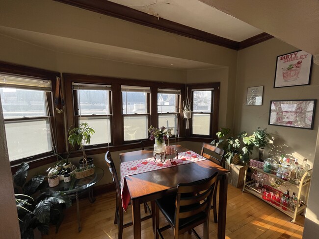 Dining room - 2407 N Murray Ave