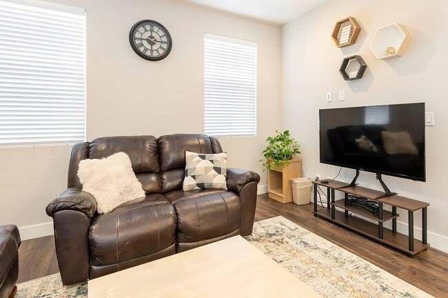 Foto del edificio - Stunning 3 bedroom home!