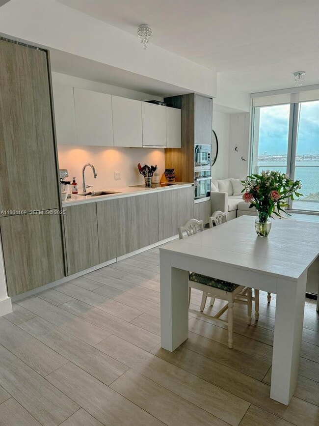 Foto del edificio - 2900 NE 7th Ave