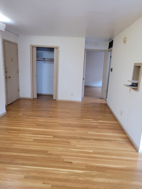 Building Photo - 3516 Russell Blvd