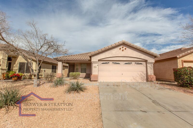 9934 W Atlantis Wy, Tolleson, AZ 85353 House for Rent in Tolleson, AZ