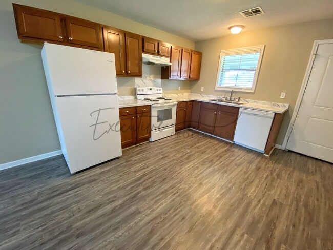 Foto del edificio - 204 S. Welty Avenue