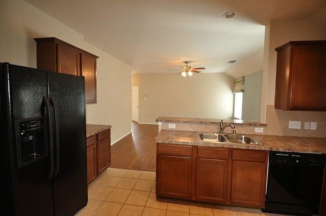 Foto del edificio - 12207 Tawney Ct