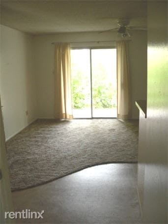 Building Photo - Studio, 1 bath Apartment - 240 Iron Dr