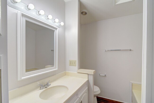 Foto del edificio - 5620 Hobble Creek Dr