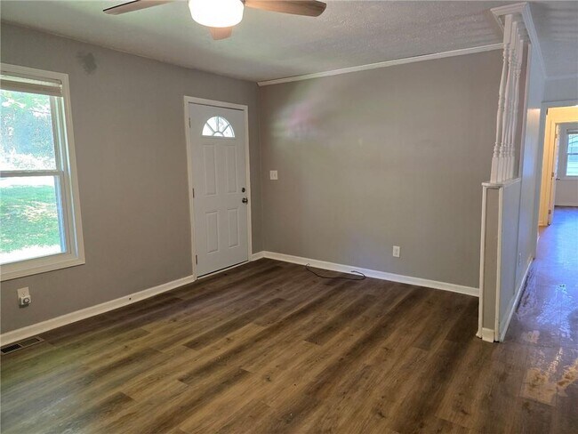 Foto del edificio - 485 Pineland Rd SW