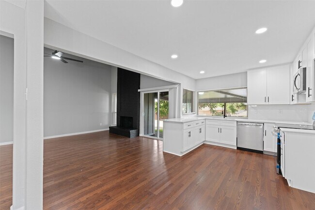 Foto del edificio - 1137 Via Balboa