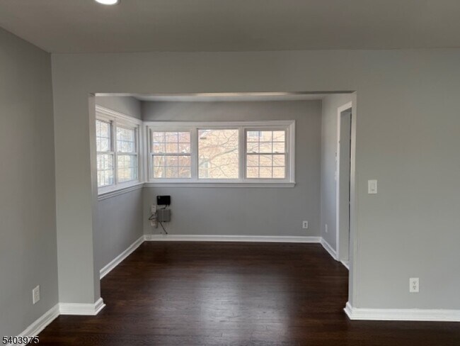 Foto del edificio - 10-06 1st St