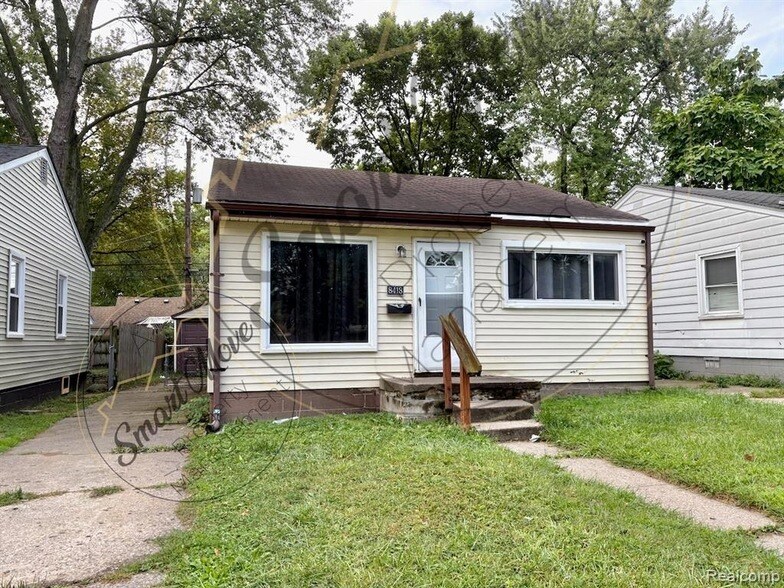 Foto principal - 8418 Jackson Ave