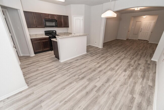 Building Photo - 8814 J C Oaks Circle