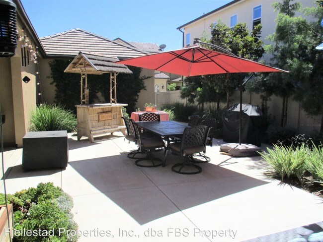 Building Photo - 3035 Starry Night Dr