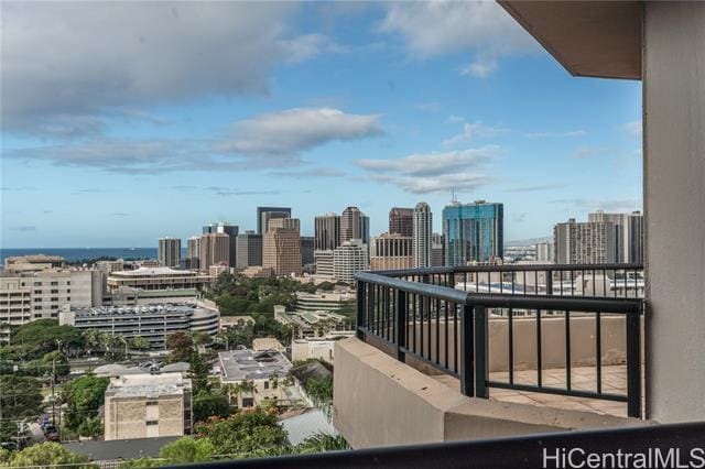 Building Photo - 512 Iolani Ave