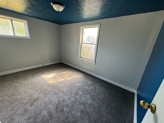 Foto del edificio - 2 Bedroom, 1 Bath Home in South Bend IN.