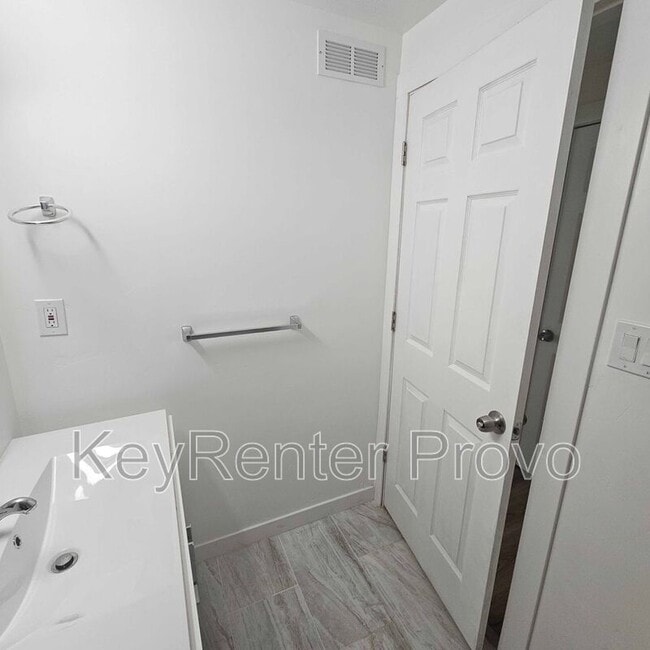 Foto del edificio - 1297 Dawes Wy