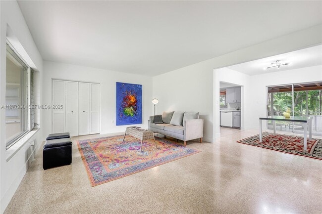 Foto del edificio - 6445 SW 46th Terrace