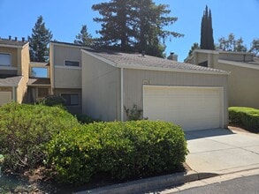 Building Photo - 6656 Copperwood Cir