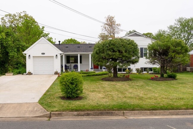 Building Photo - 4 BD 3 BA Ranch Home in Fairfax