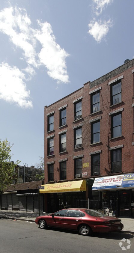 Primary Photo - 310 Tompkins Ave