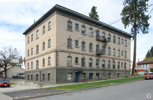 Elm Apartments Spokane Wa Building Photo Elm Apartments