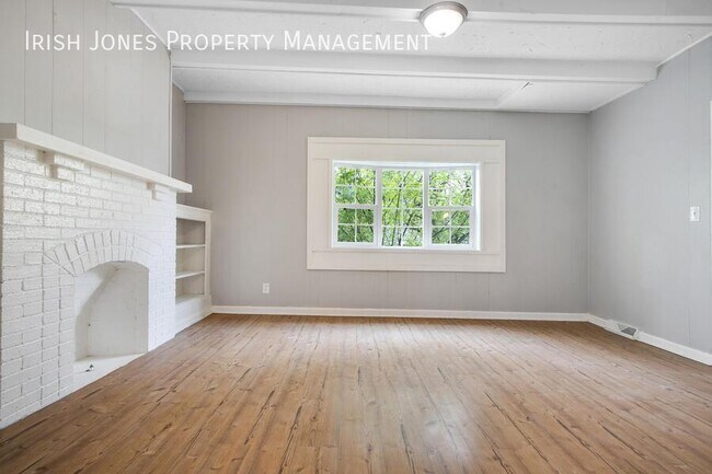 Building Photo - 2522 Delaware Ave