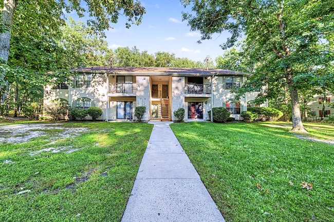 Building Photo - 83 Liberty Ct