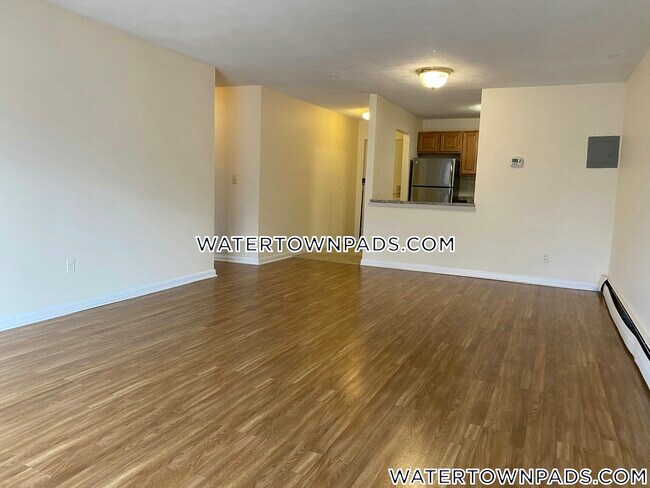 Foto del edificio - 245 Main St