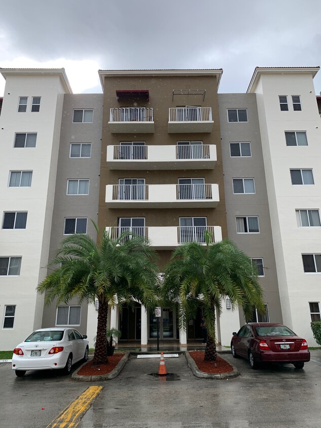 11060 Sw 196th St Unit 307, Cutler Bay, Fl 33157 - Condo For Rent In 