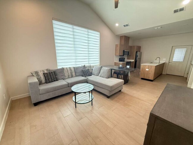 Foto del edificio - 3601 Vanessa Lane