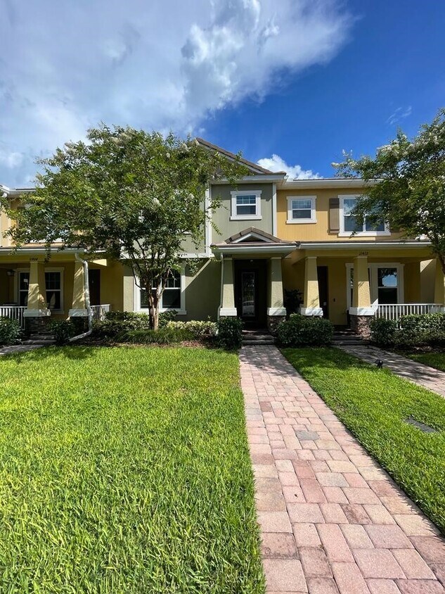 11408 Center Lake Dr, Windermere, FL 34786 Townhome Rentals in Windermere FL