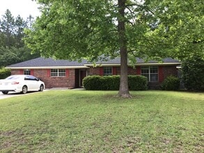 Building Photo - 907 Canyon Ct