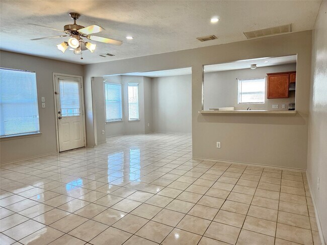 Foto del edificio - 9119 Regents Cove Ct