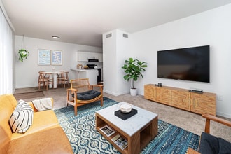 Building Photo - 5000 Ridgewood Rd